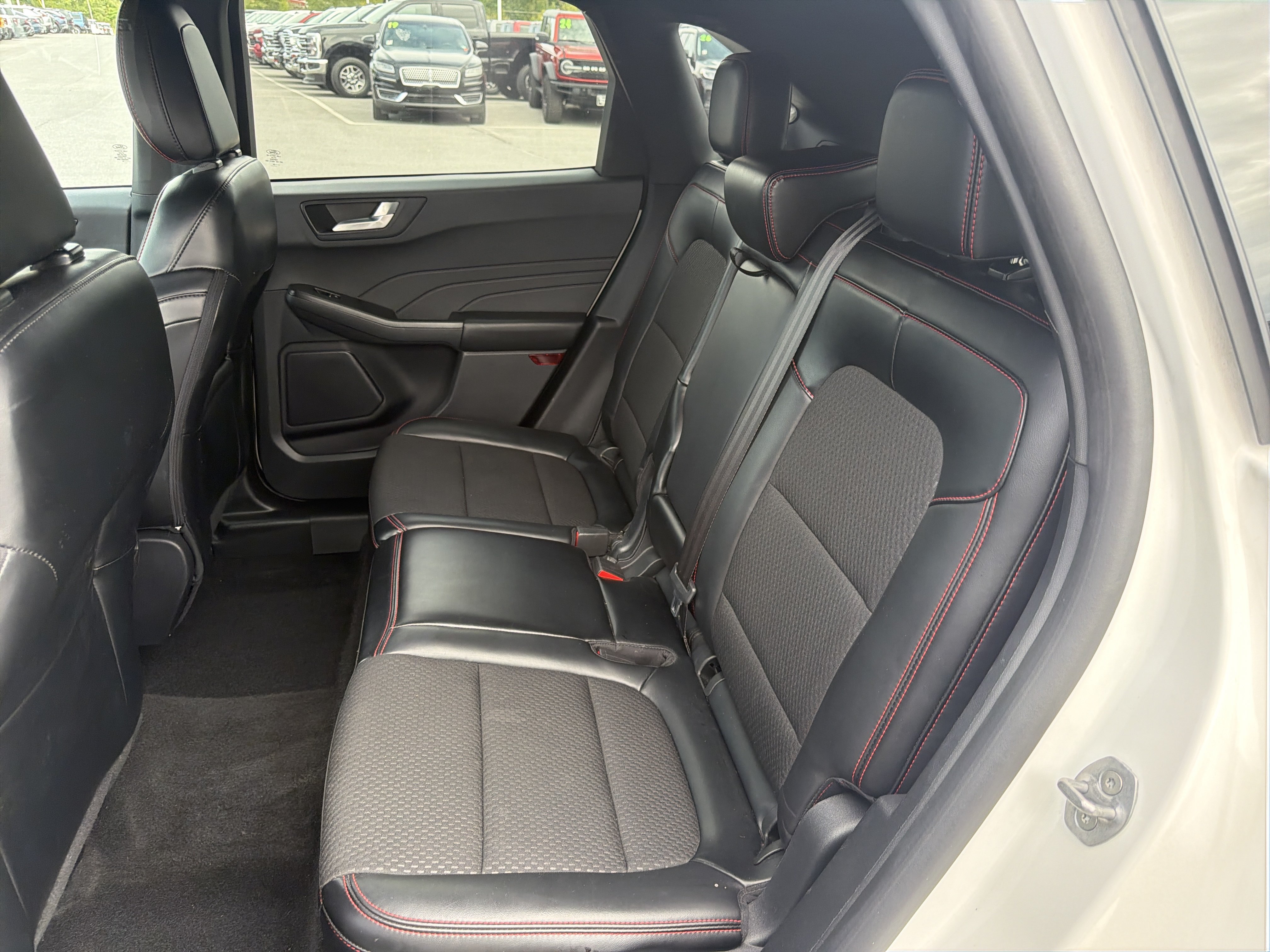 Used 2024 Ford Escape ST-Line AWD/4WD image 12