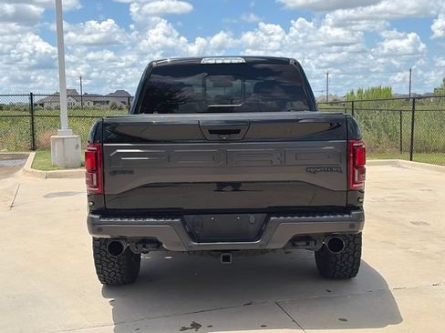 Used 2018 Ford F150 Raptor w/ Equipment Group 802A Luxury AWD/4WD image 8