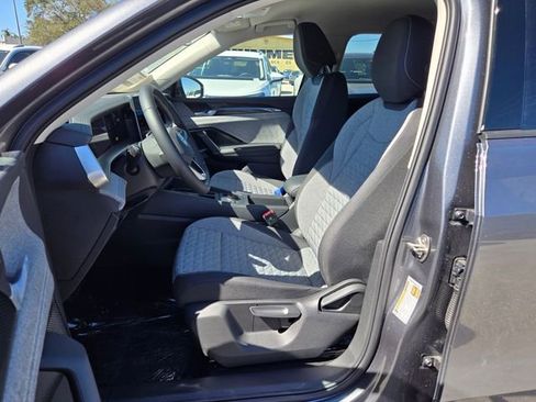 New 2026 Volkswagen Tiguan S FWD image 10