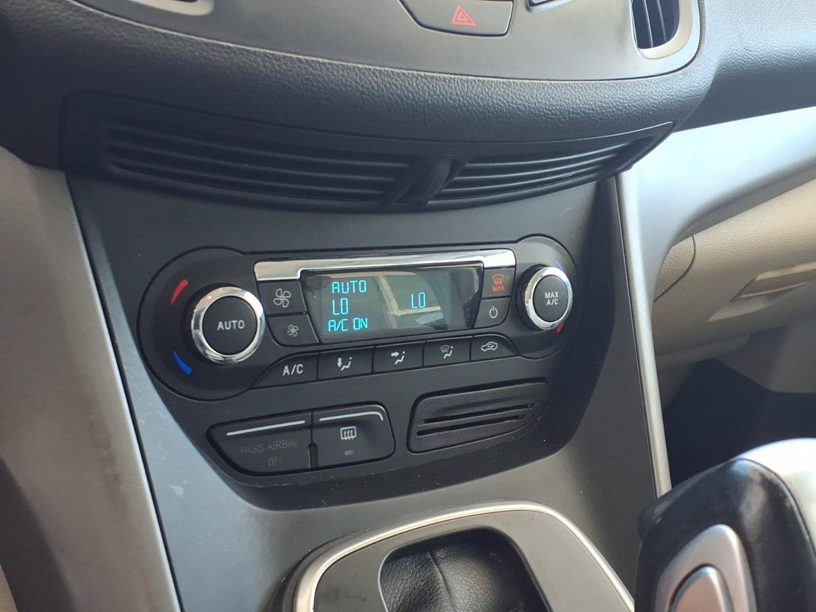 Used 2013 Ford C-MAX SE FWD image 12