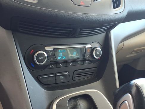 Used 2013 Ford C-MAX SE FWD image 12