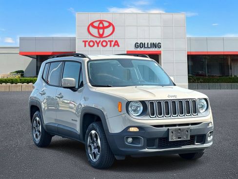 Used 2015 Jeep Renegade Latitude AWD/4WD image 7