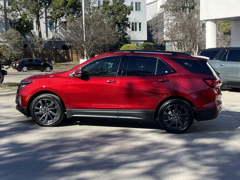 Used 2024 Chevrolet Equinox RS image 3