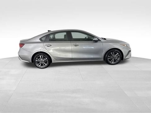 Certified 2023 Kia Forte LXS FWD image 6