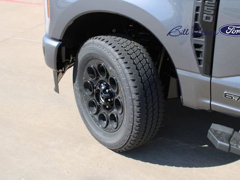 New 2026 Ford F250 Lariat w/ Black Appearance Package image 5