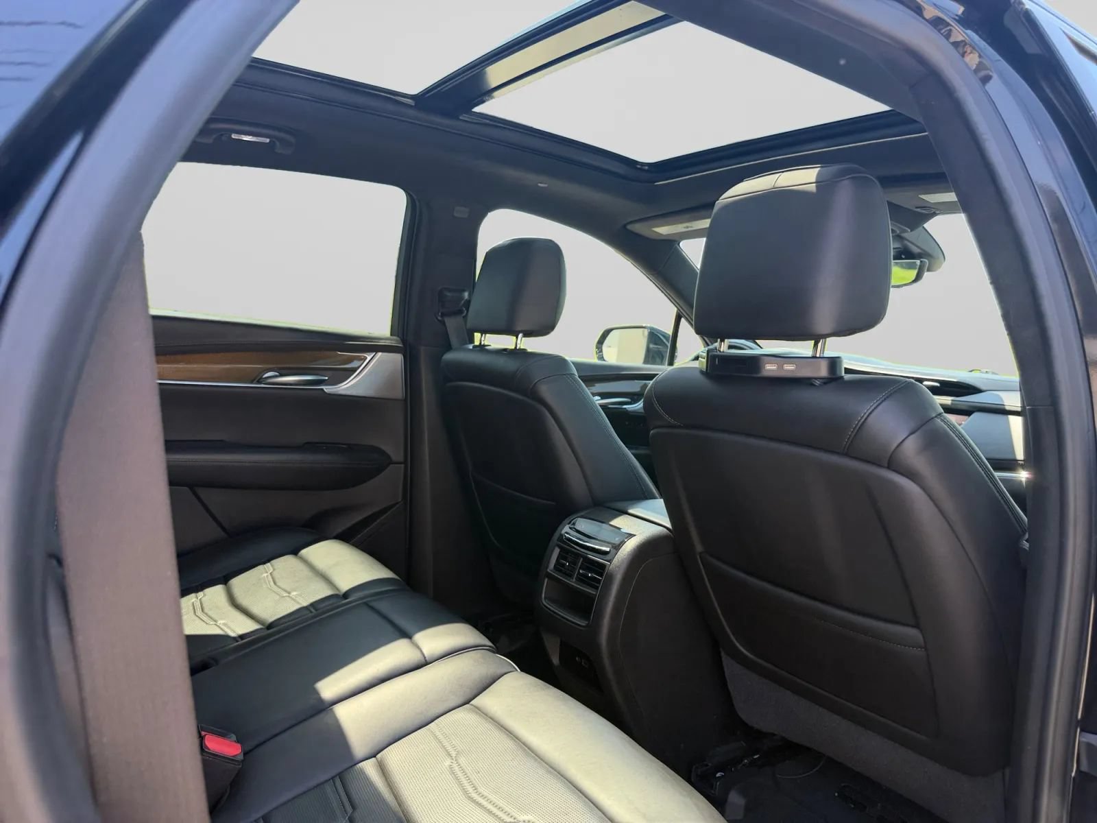 Used 2020 Cadillac XT5 Premium Luxury w/ Platinum Package AWD/4WD image 30