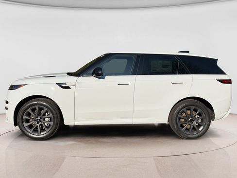 New 2026 Land Rover Range Rover Sport Dynamic SE image 2