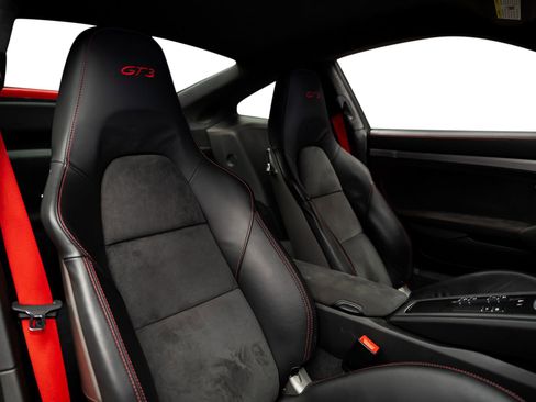 Used 2014 Porsche 911 GT3 RWD image 34