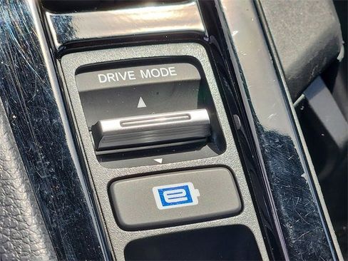 Used 2024 Honda Accord Sport image 25