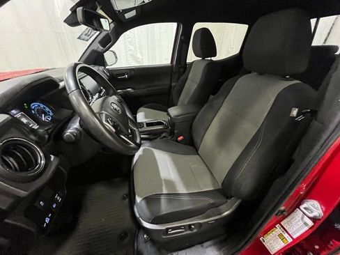 Certified 2022 Toyota Tacoma TRD Sport image 10