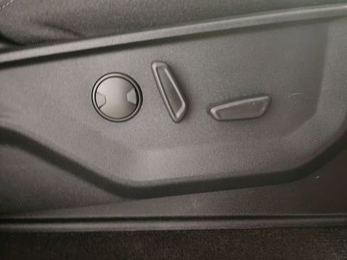 Used 2022 Ford F150 XLT w/ Equipment Group 302A High image 18