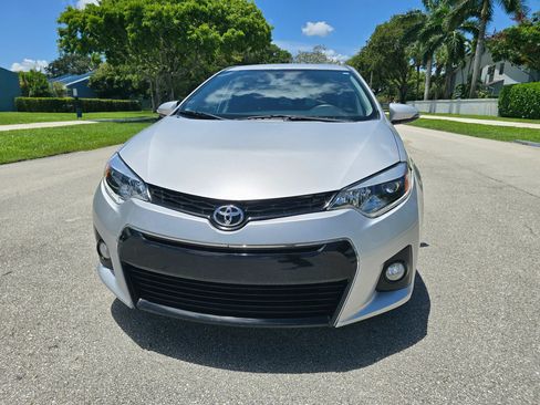 Used 2015 Toyota Corolla S FWD image 2