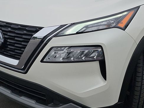 Used 2023 Nissan Rogue SV FWD image 33