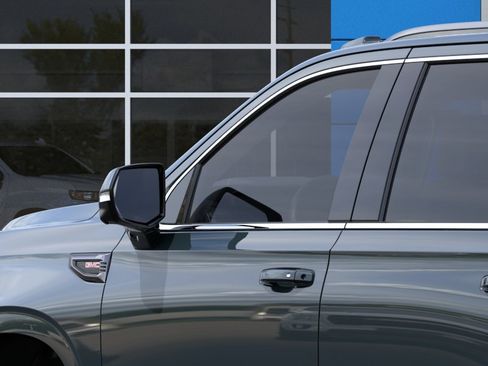 New 2026 GMC Yukon AT4 Ultimate AWD/4WD image 13