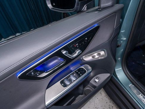 New 2026 Mercedes-Benz GLC 300 image 11