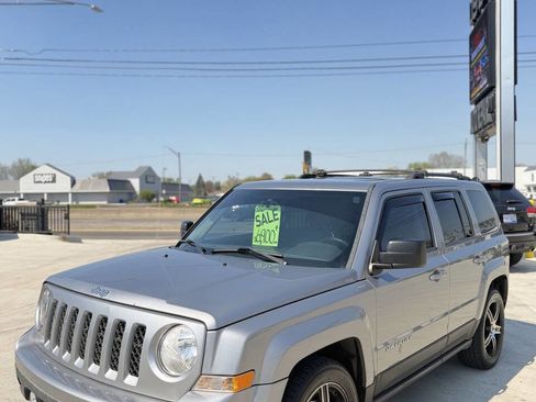 Used 2015 Jeep Patriot High Altitude AWD/4WD image 3