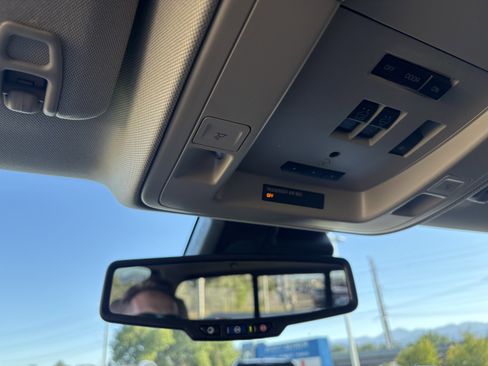 Used 2017 GMC Sierra 1500 Denali AWD/4WD image 17