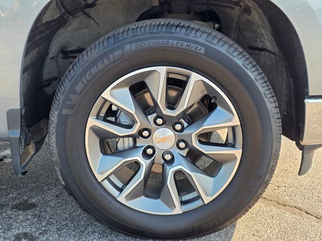 Used 2024 Chevrolet Silverado 1500 LT AWD/4WD image 17