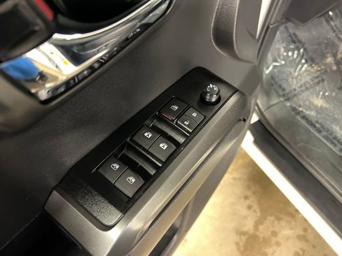 Used 2023 Toyota Tacoma TRD Off-Road w/ TRD Premium Off Road Package AWD/4WD image 15