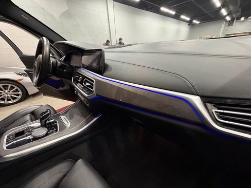 Used 2020 BMW X5 xDrive40i w/ M Sport Package AWD/4WD image 38