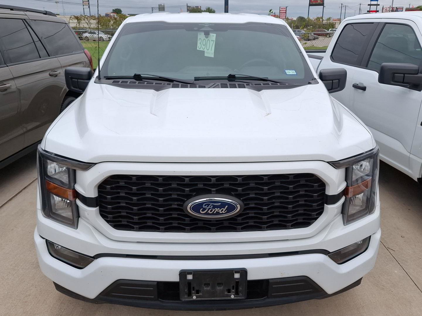 Used 2023 Ford F150 XL w/ STX Appearance Package RWD image 6