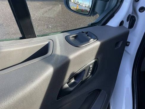 Used 2022 Ford Transit 350 XLT image 13