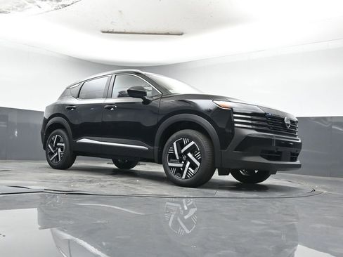 New 2026 Nissan Kicks SV image 15