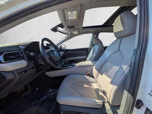 Used 2023 Toyota Camry XSE image 17