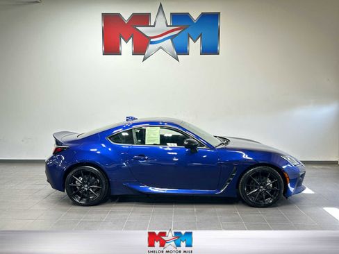Used 2022 Toyota GR86 Premium w/ ALL Weather Mat Package (TMS) RWD image 1