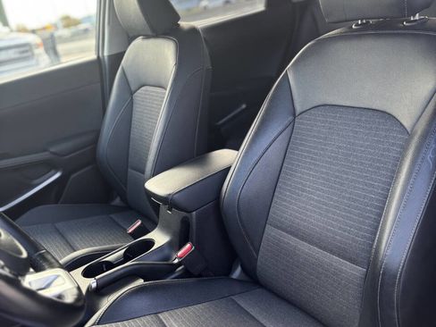 Used 2020 Kia Soul EX image 17