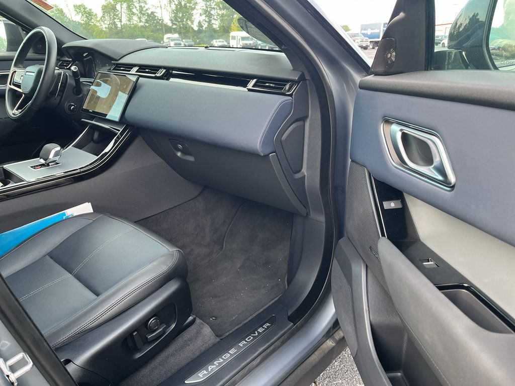 Used 2025 Land Rover Range Rover Velar S AWD/4WD image 19
