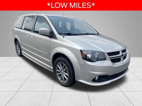 Used 2014 Dodge Grand Caravan R/T w/ Safety Sphere Group FWD image 3