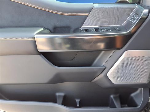 Used 2024 Ford F450 Platinum image 18