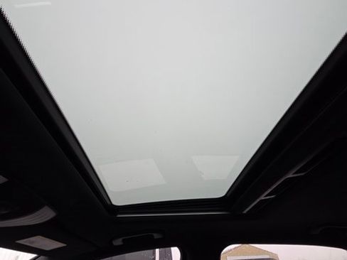 Used 2015 Mercedes-Benz E 350 4MATIC Sedan image 11