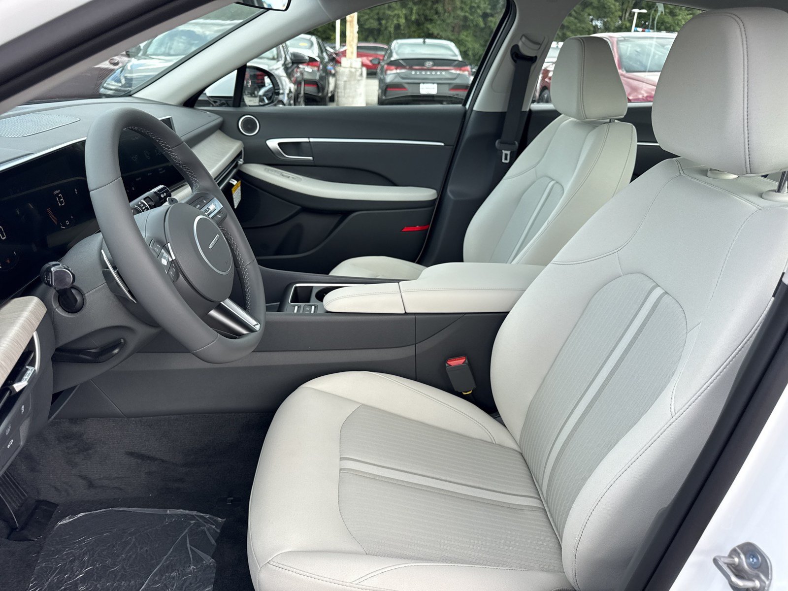 New 2026 Hyundai Sonata SEL FWD image 10