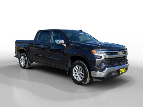 Used 2023 Chevrolet Silverado 1500 LT w/ Convenience Package II image 7