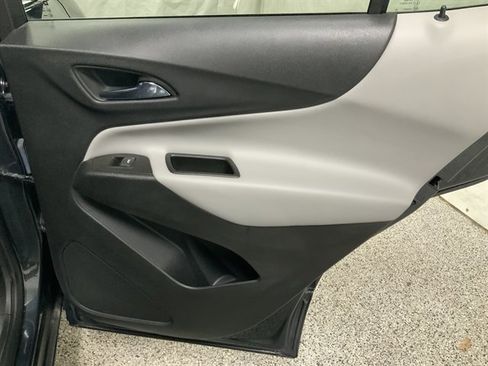 Used 2023 Chevrolet Equinox LT w/ Driver Convenience Package image 23