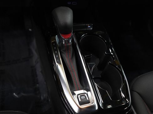 Used 2024 Chevrolet Trax RS image 19