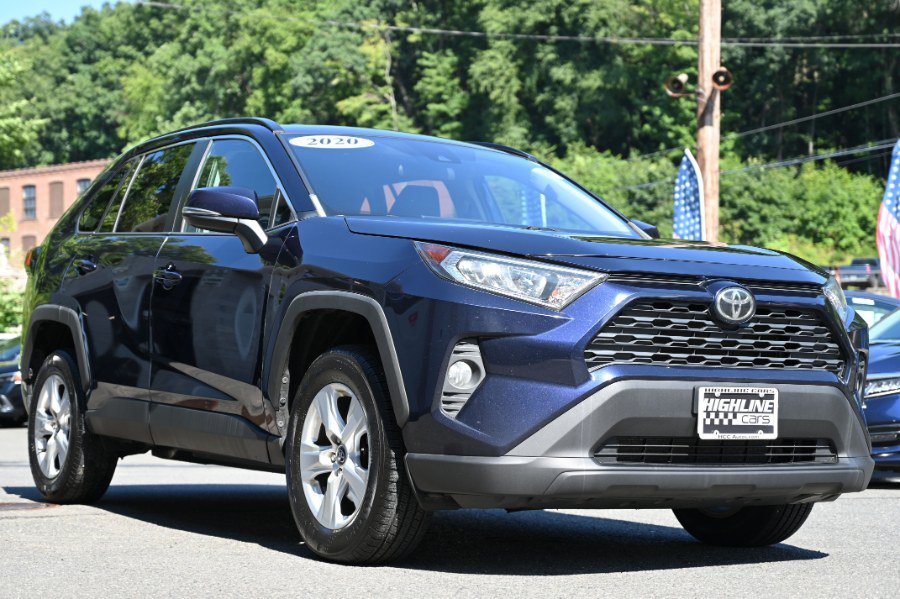 Used 2020 Toyota RAV4 XLE w/ All Weather Liner Package AWD/4WD image 7