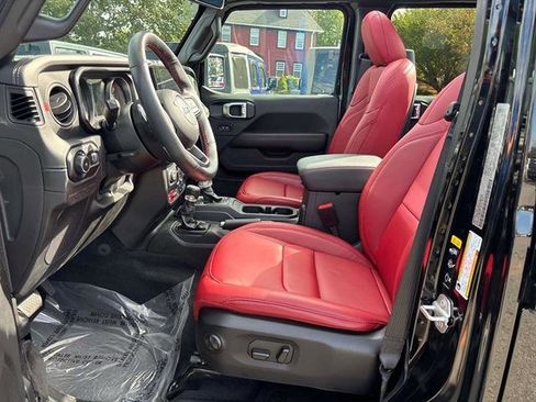 Certified 2024 Jeep Wrangler Unlimited Rubicon 392 image 10