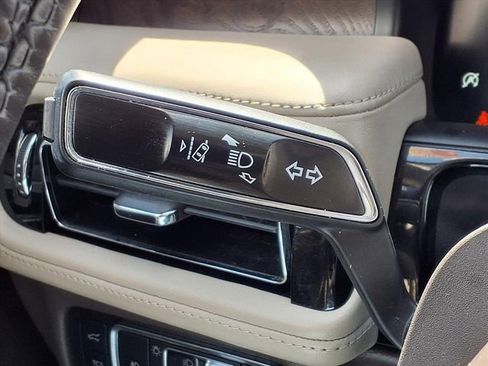 Certified 2021 Lincoln Nautilus Reserve w/ Equipment Group 202A image 22