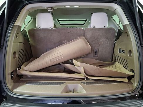 Used 2021 GMC Yukon Denali w/ Denali Ultimate Package image 32