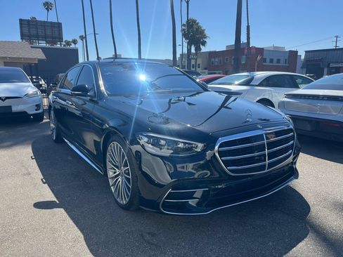 Used 2022 Mercedes-Benz S 500 4MATIC image 3