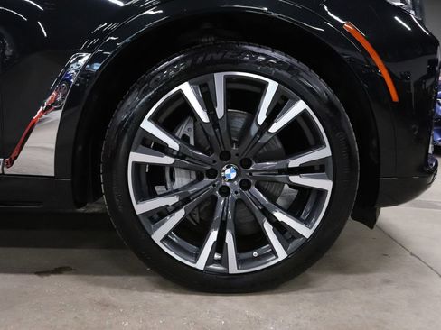 Used 2022 BMW X7 xDrive40i w/ Premium Package image 39