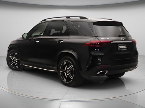 Certified 2025 Mercedes-Benz GLE 350 4MATIC image 2