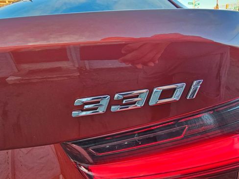 Used 2021 BMW 330i xDrive Sedan w/ Convenience Package image 39