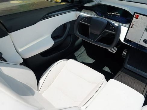 Used 2022 Tesla Model S Plaid AWD/4WD image 24