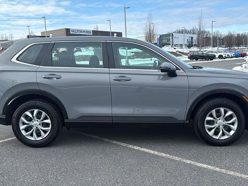 Used 2023 Honda CR-V LX image 4