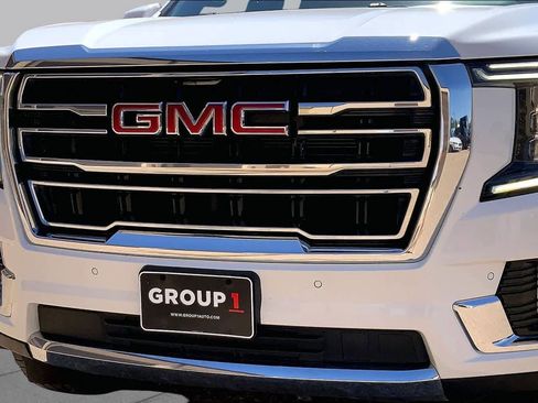 Used 2023 GMC Yukon SLT AWD/4WD image 30