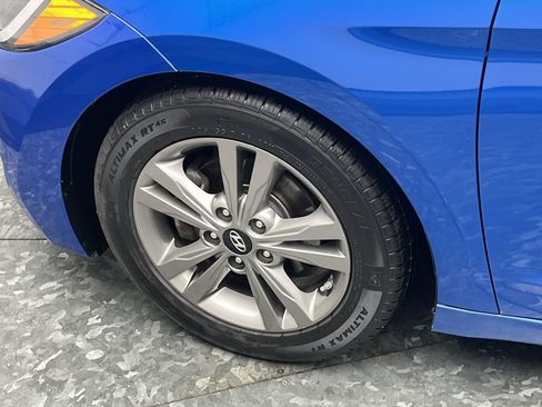 Used 2017 Hyundai Elantra SE image 22